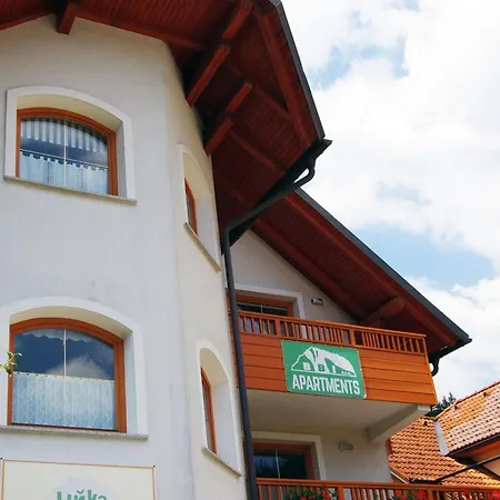 Apartamento Riverside Pines With Balcony - Two Bedroom With Balcony Luče