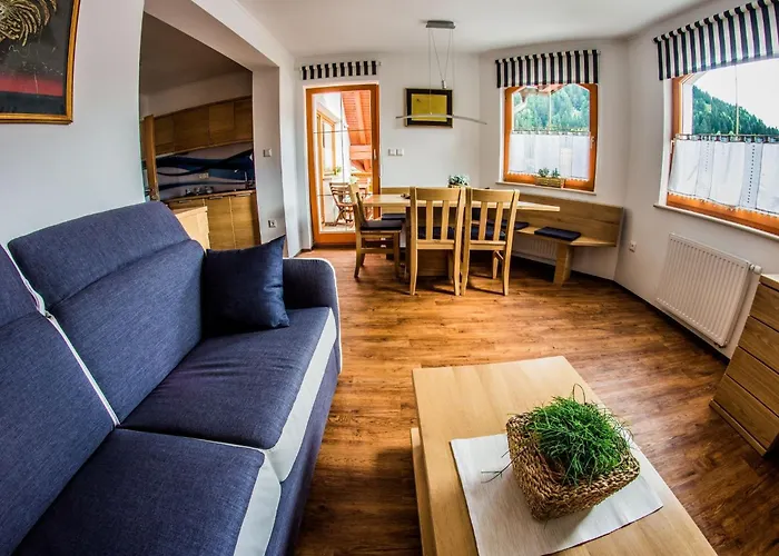 Riverside Pines With Balcony - Two Bedroom With Balcony Apartman Luče