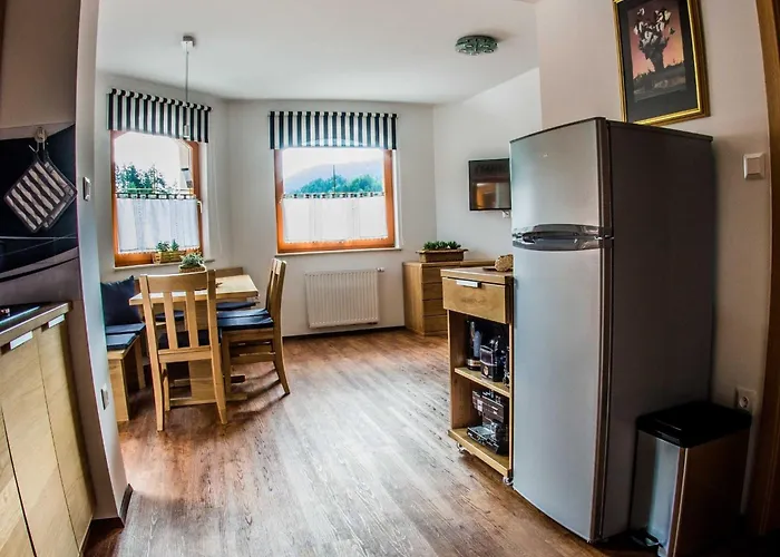 Riverside Pines With Balcony - Two Bedroom With Balcony Luče