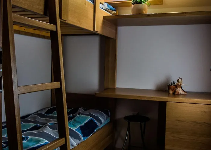 Riverside Pines With Balcony - Two Bedroom With Balcony Apartmán *