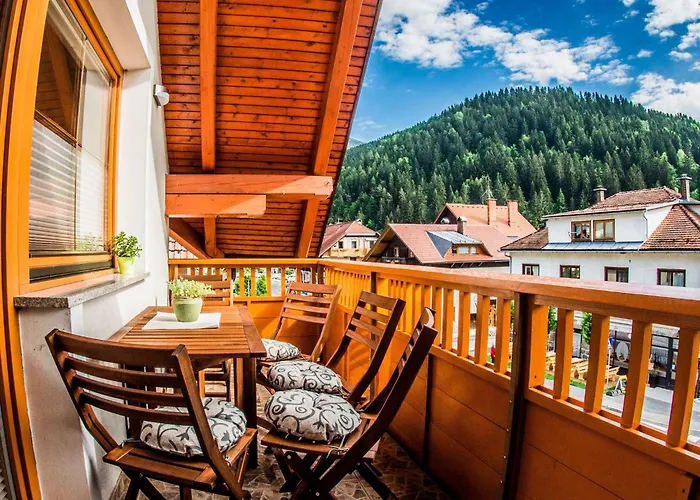 Riverside Pines With Balcony - Two Bedroom With Balcony Apartman