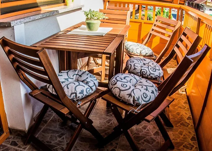 Riverside Pines With Balcony - Two Bedroom With Balcony